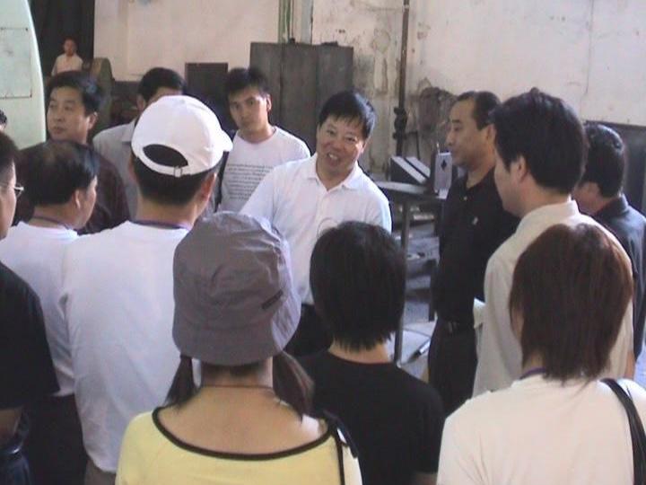 原副市长带省记者团参观